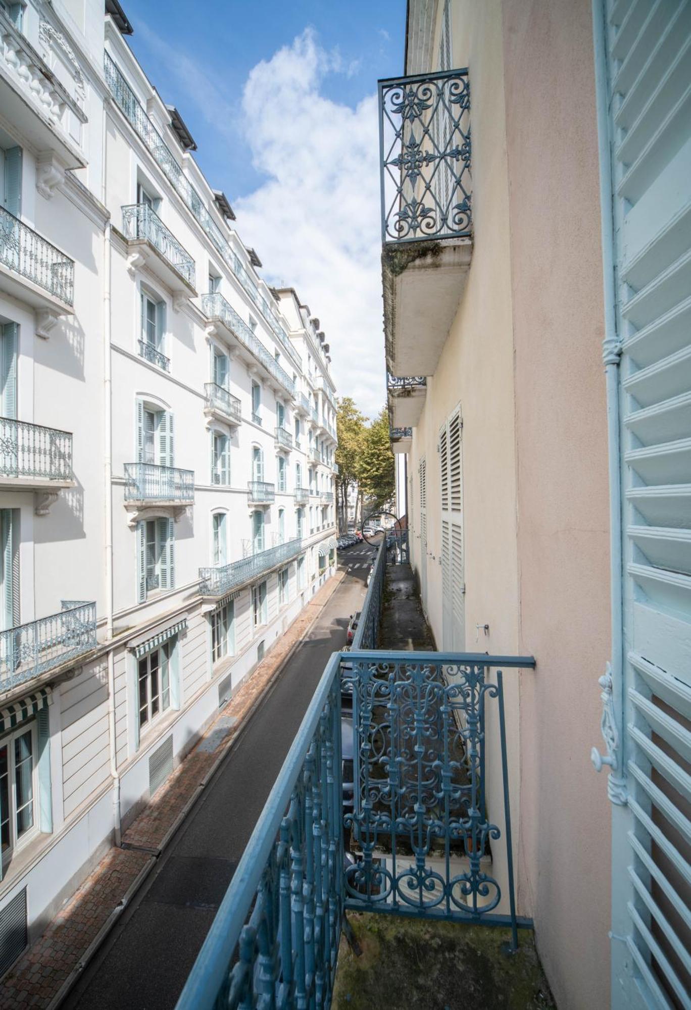 Residence Serbie - Appartements Design Et Climatises En Centre Ville Vichy Extérieur photo